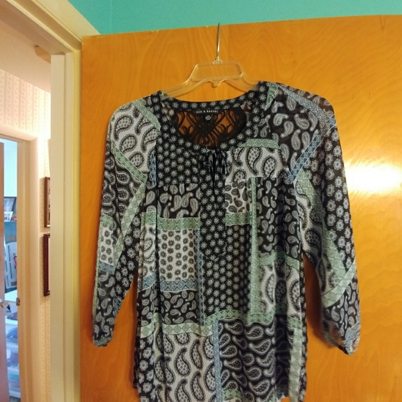 Black dressy ladies top with lace - Picture 1 of 3